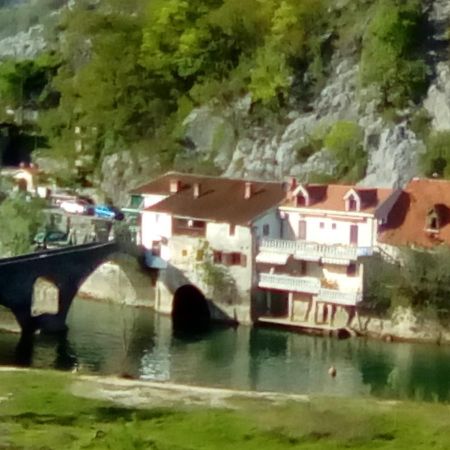 Rijeka Crnojevića Guest House Perjanik מראה חיצוני תמונה