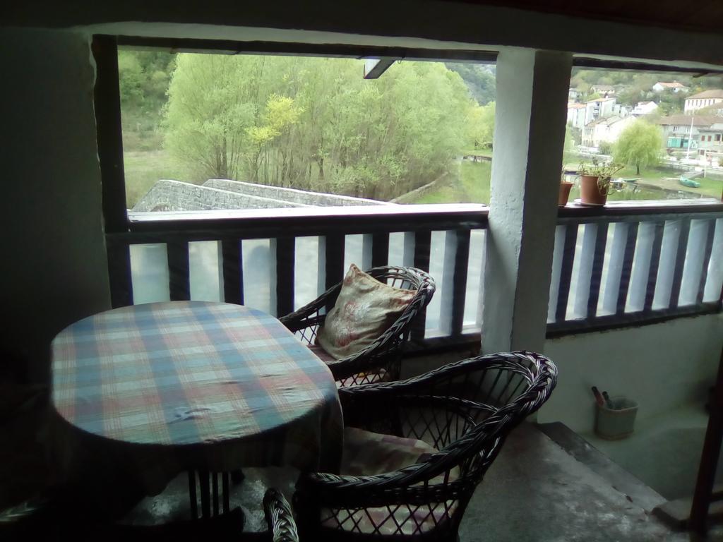 Rijeka Crnojevića Guest House Perjanik מראה חיצוני תמונה