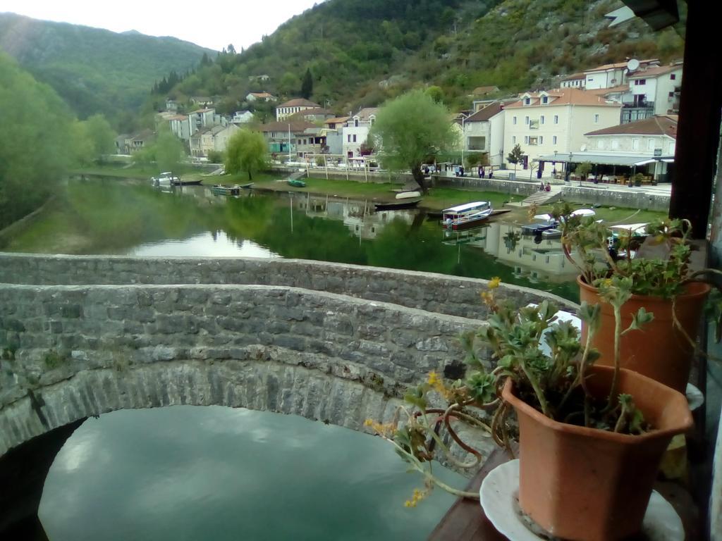 Rijeka Crnojevića Guest House Perjanik מראה חיצוני תמונה