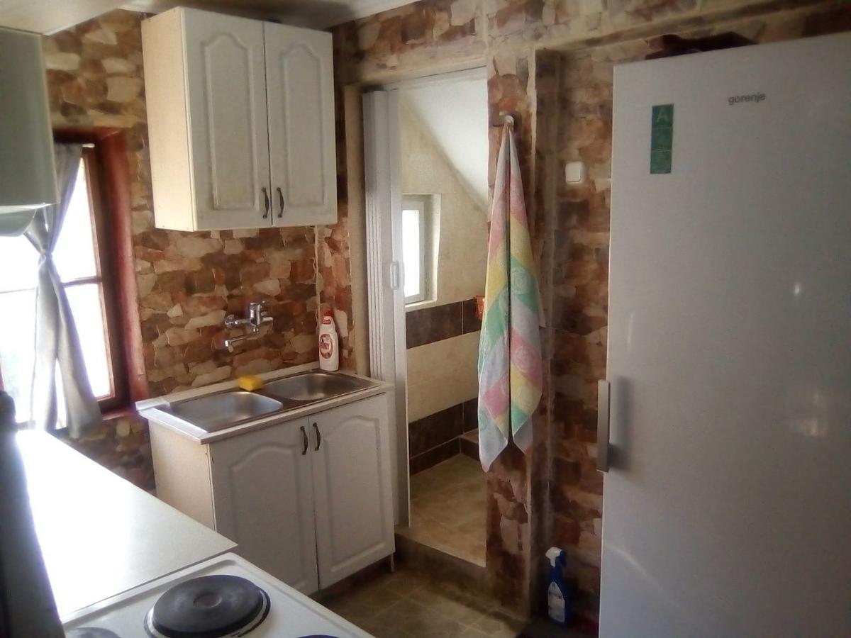 Rijeka Crnojevića Guest House Perjanik מראה חיצוני תמונה