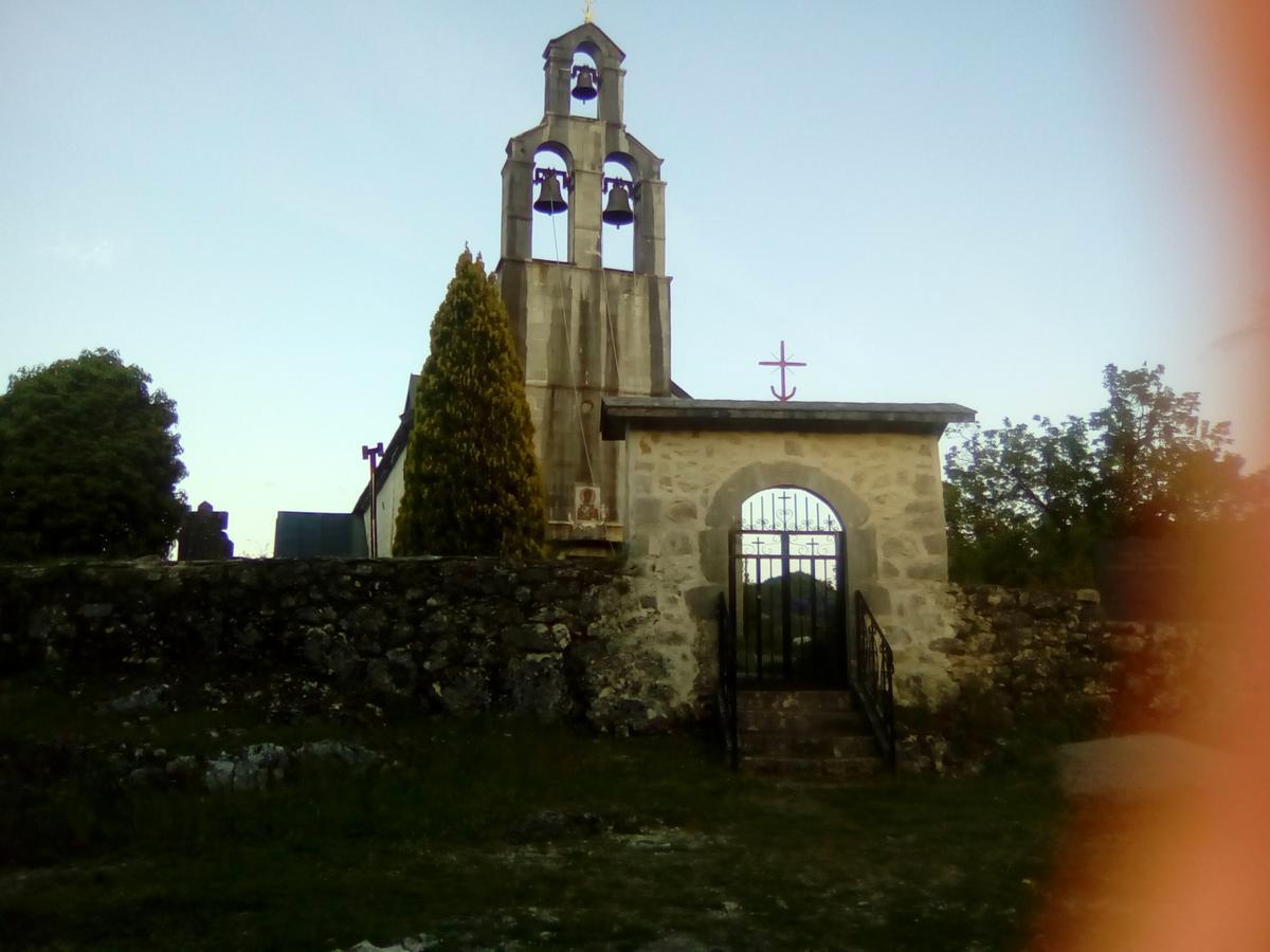 Rijeka Crnojevića Guest House Perjanik מראה חיצוני תמונה