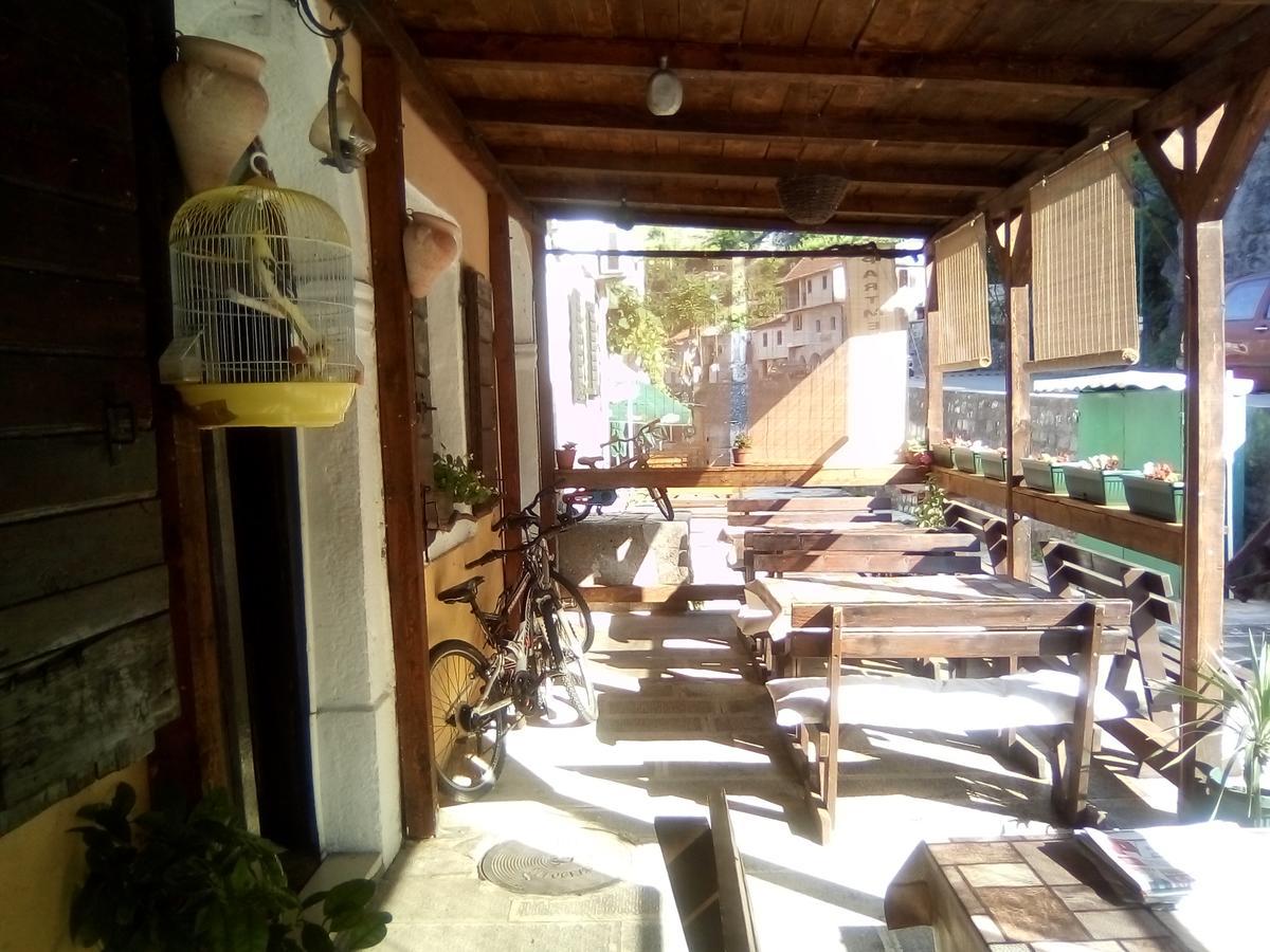 Rijeka Crnojevića Guest House Perjanik מראה חיצוני תמונה