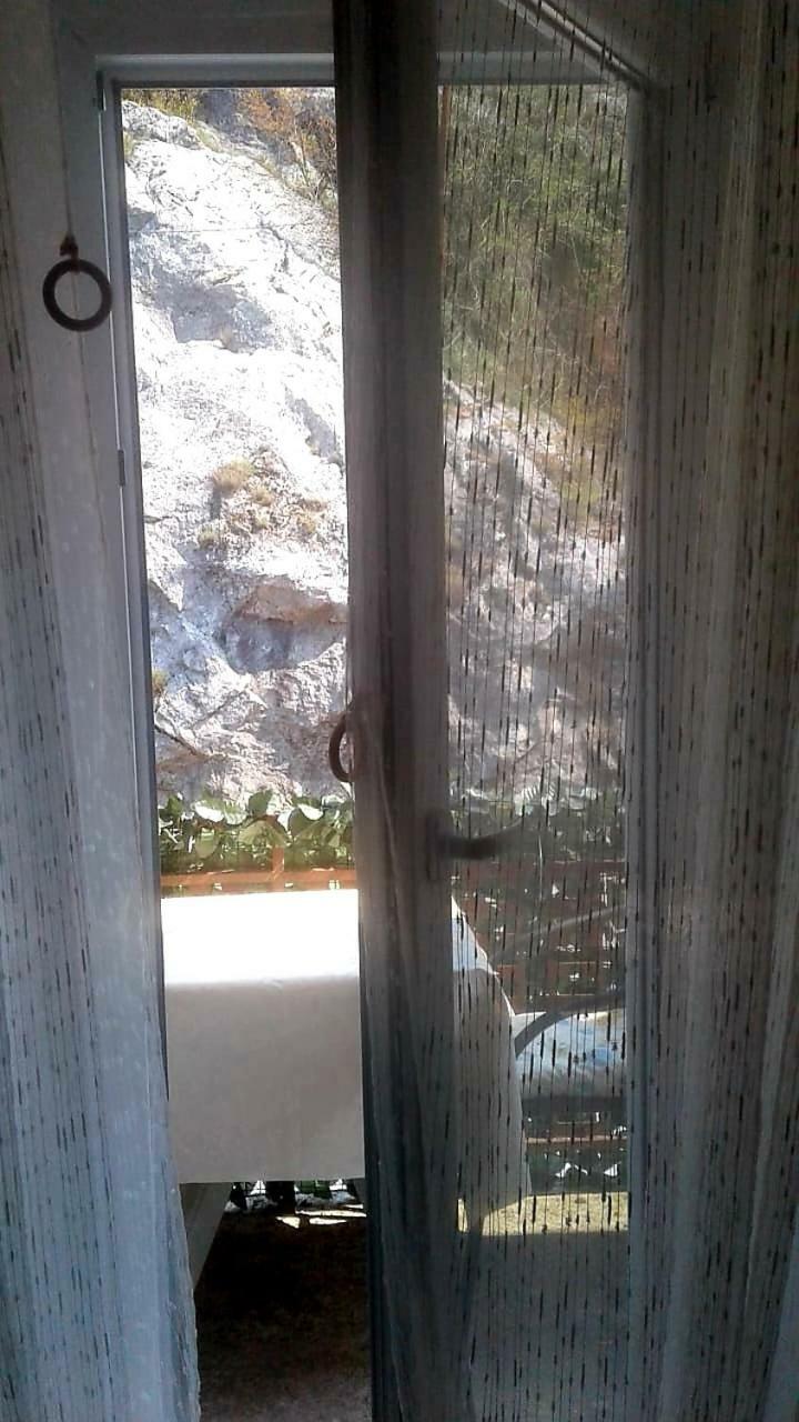 Rijeka Crnojevića Guest House Perjanik מראה חיצוני תמונה